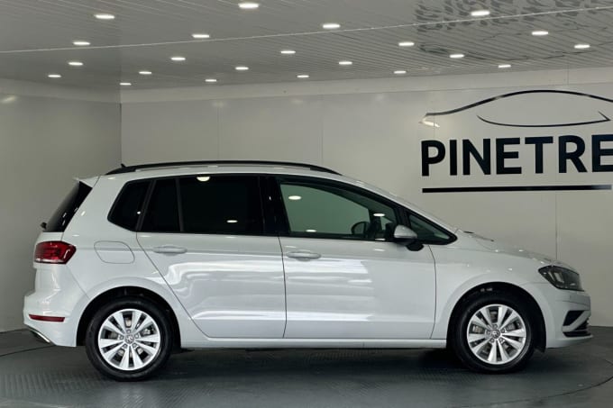2018 Volkswagen Golf Sv