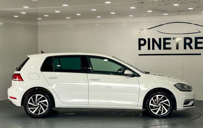 2025 Volkswagen Golf