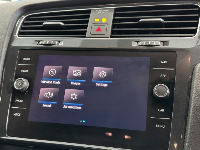 2025 Volkswagen Golf