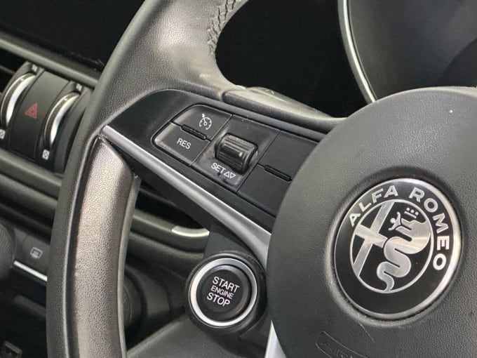 2018 Alfa Romeo Giulia
