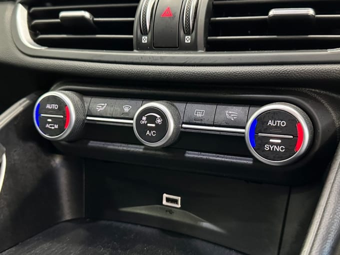 2018 Alfa Romeo Giulia