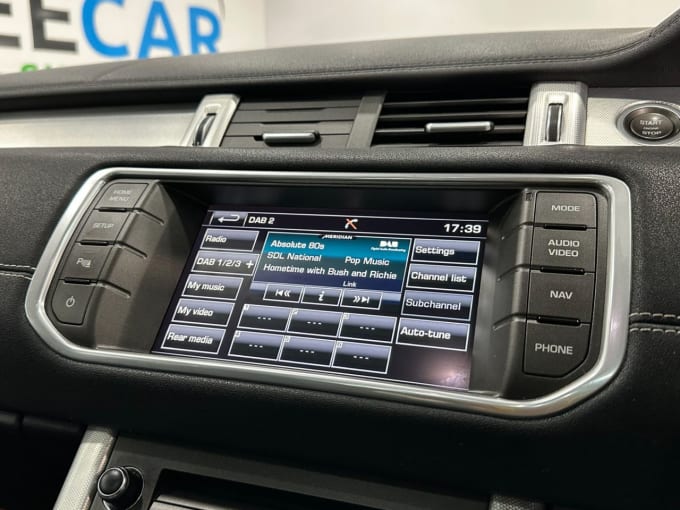 2025 Land Rover Range Rover Evoque