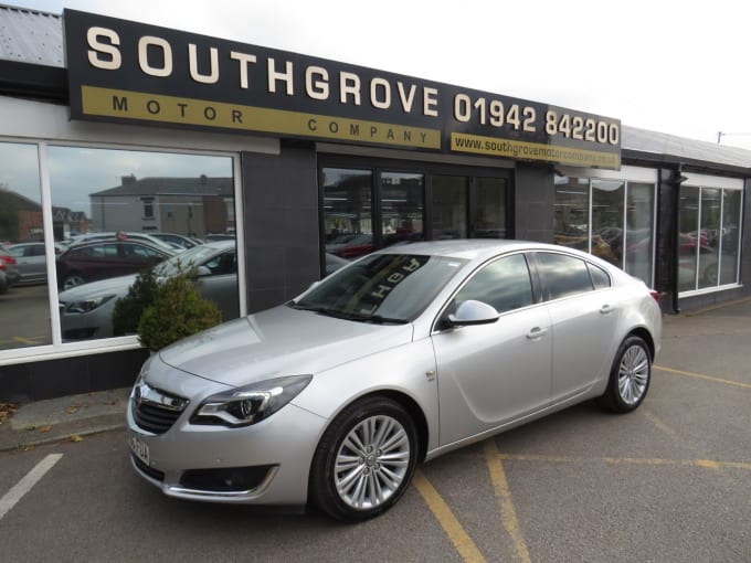 2025 Vauxhall Insignia