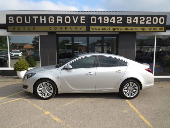 2025 Vauxhall Insignia