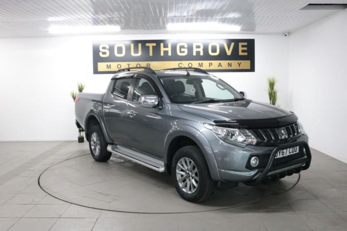 2025 Mitsubishi L200