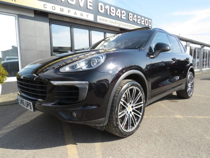 2025 Porsche Cayenne