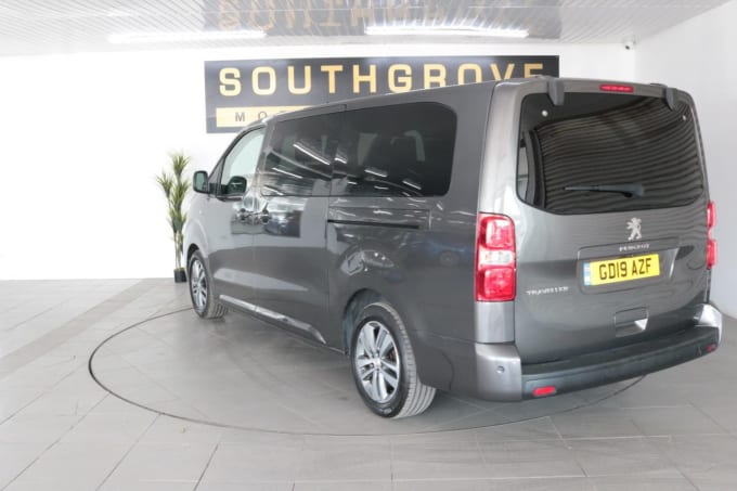 2025 Peugeot Traveller