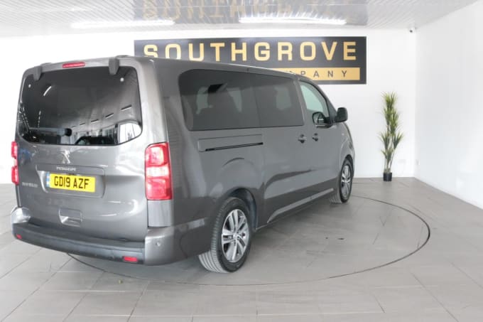 2025 Peugeot Traveller