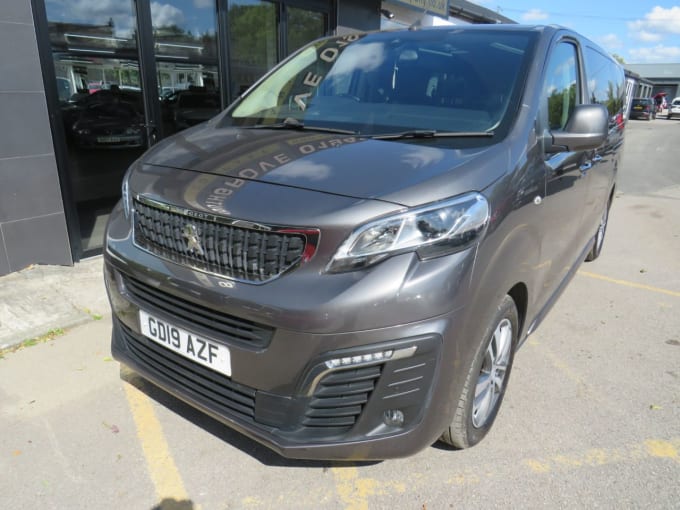 2025 Peugeot Traveller