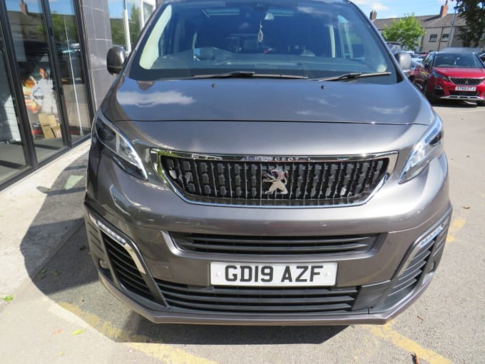 2025 Peugeot Traveller