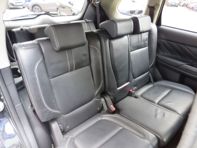 2025 Mitsubishi Outlander