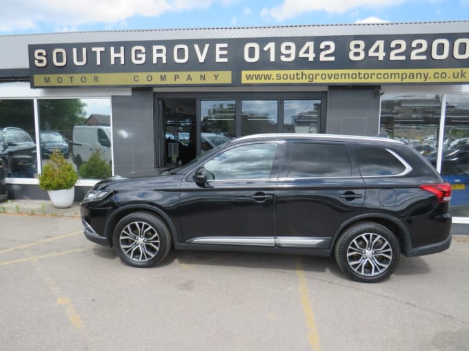 2025 Mitsubishi Outlander