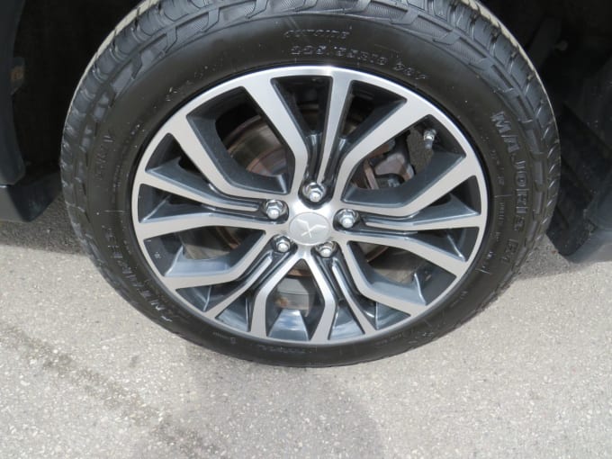 2025 Mitsubishi Outlander