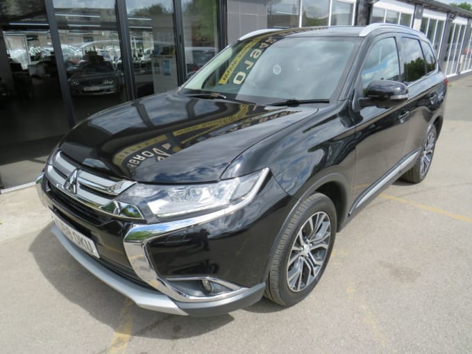 2025 Mitsubishi Outlander