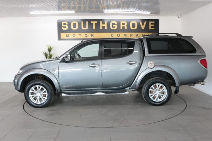 2025 Mitsubishi L200