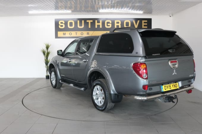 2025 Mitsubishi L200