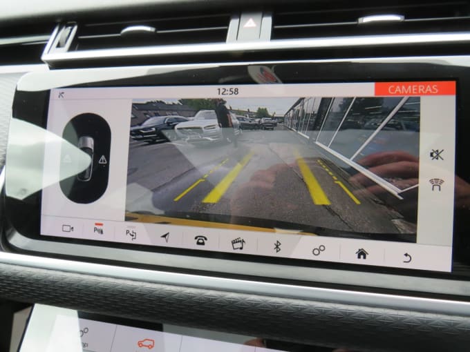 2025 Land Rover Range Rover Velar
