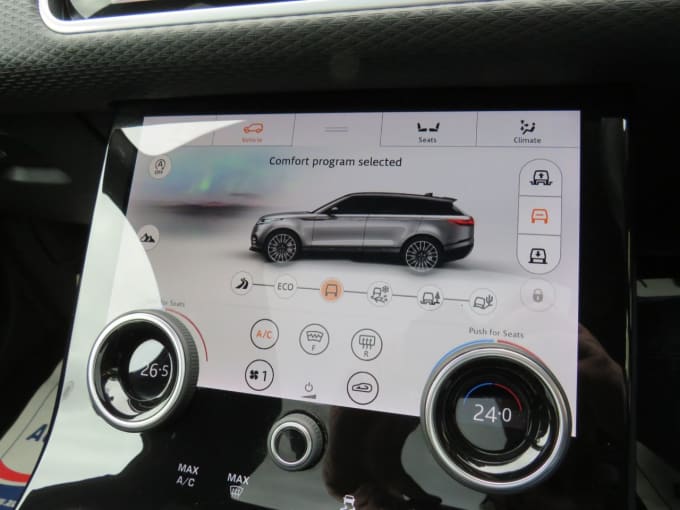 2025 Land Rover Range Rover Velar
