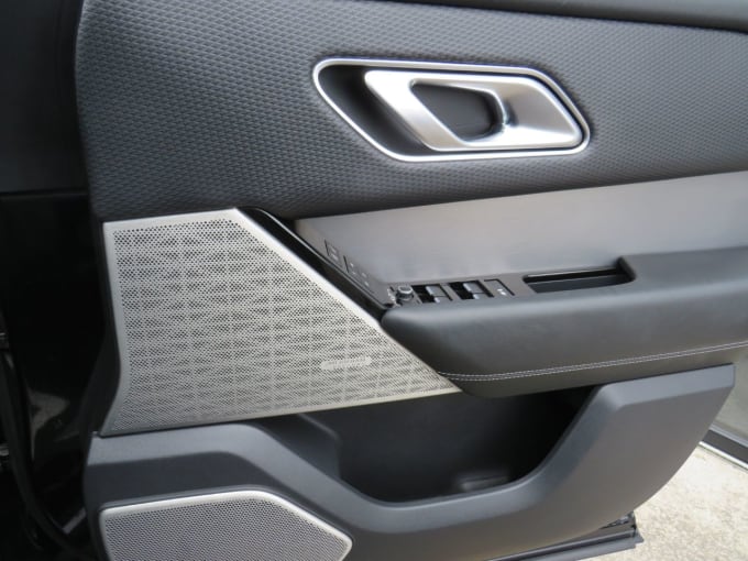 2025 Land Rover Range Rover Velar