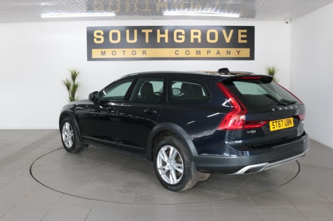 2025 Volvo 100 Series