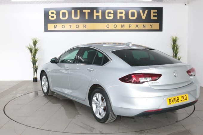 2025 Vauxhall Insignia