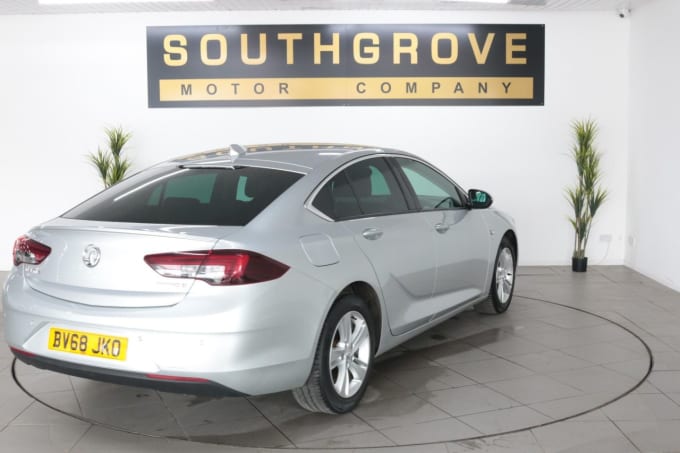 2025 Vauxhall Insignia