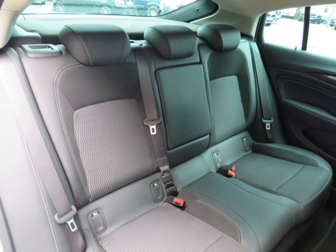 2025 Vauxhall Insignia