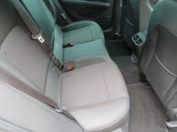 2025 Vauxhall Insignia