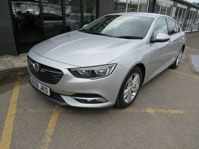 2025 Vauxhall Insignia