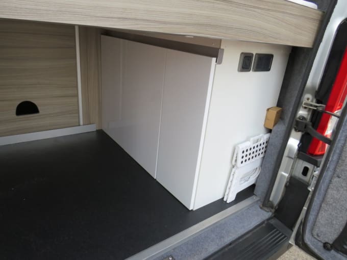 2025 Peugeot Boxer
