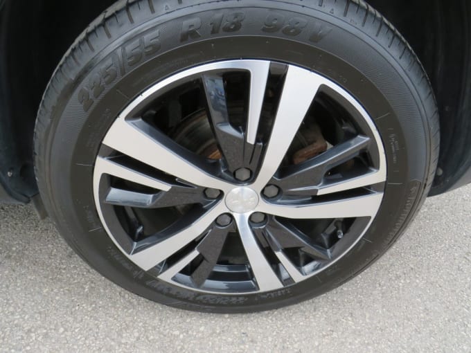 2025 Peugeot 3008