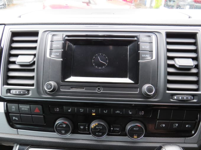 2025 Volkswagen Caravelle