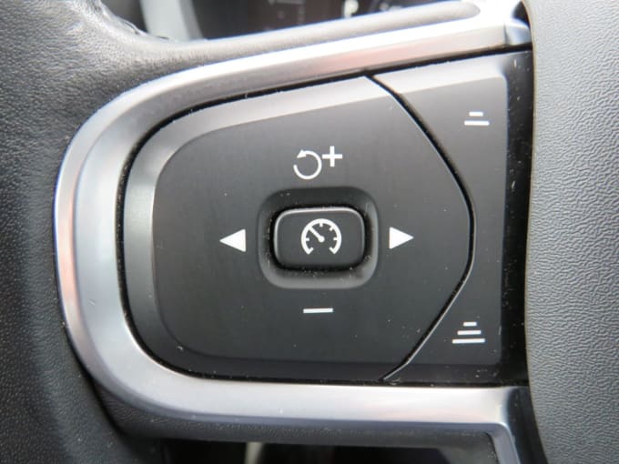 2025 Volvo Xc60