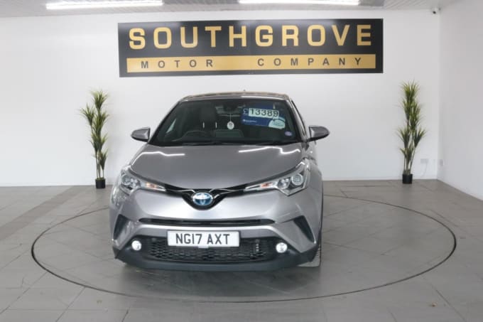 2025 Toyota C-hr