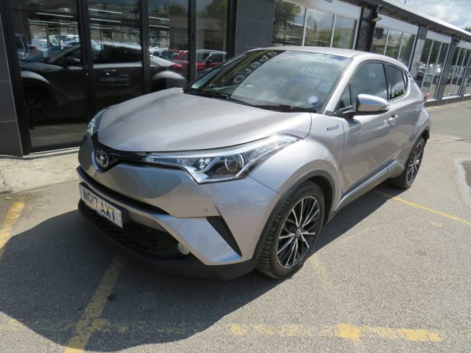 2025 Toyota C-hr