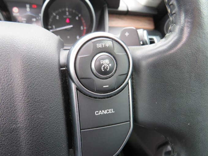 2025 Land Rover Discovery