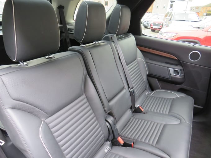 2025 Land Rover Discovery