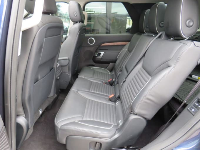 2025 Land Rover Discovery