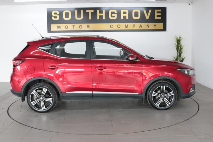 2025 Mg Mg Zs