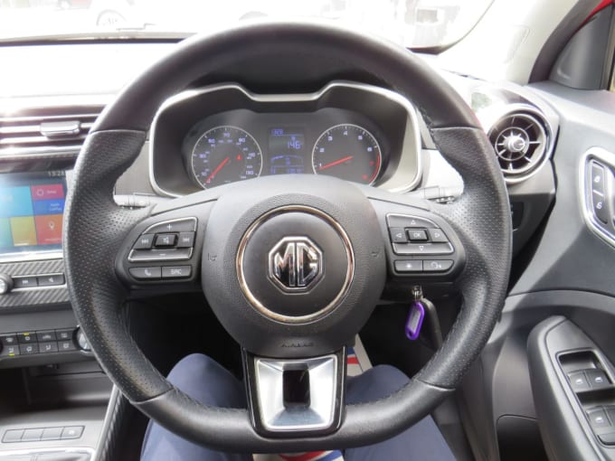 2025 Mg Mg Zs