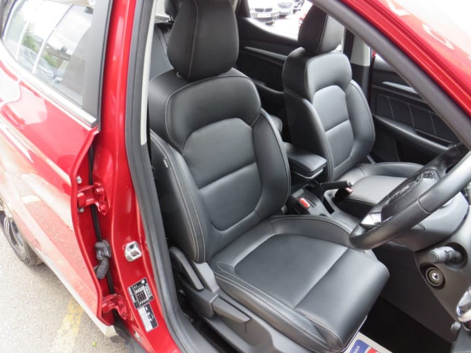 2025 Mg Mg Zs