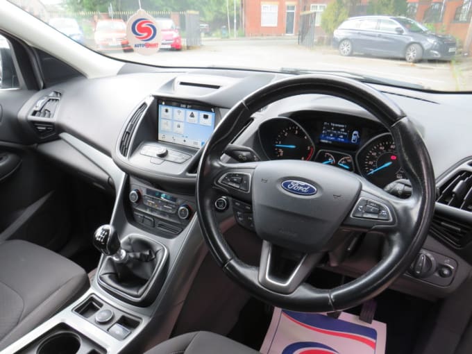 2025 Ford Kuga