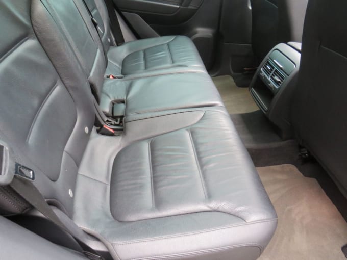 2013 Volkswagen Touareg