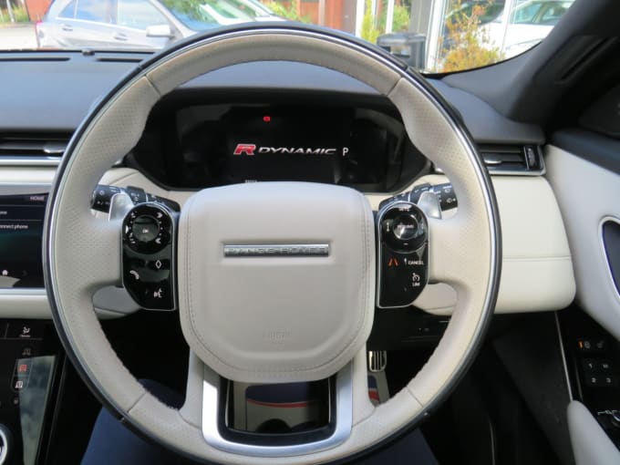 2025 Land Rover Range Rover Velar
