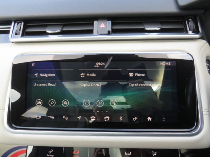 2025 Land Rover Range Rover Velar