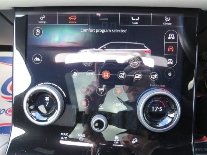 2025 Land Rover Range Rover Velar