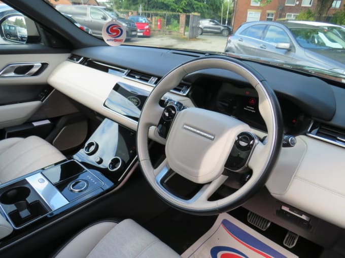2025 Land Rover Range Rover Velar