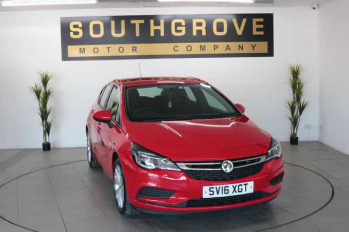 2025 Vauxhall Astra