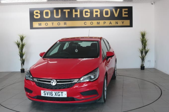 2025 Vauxhall Astra