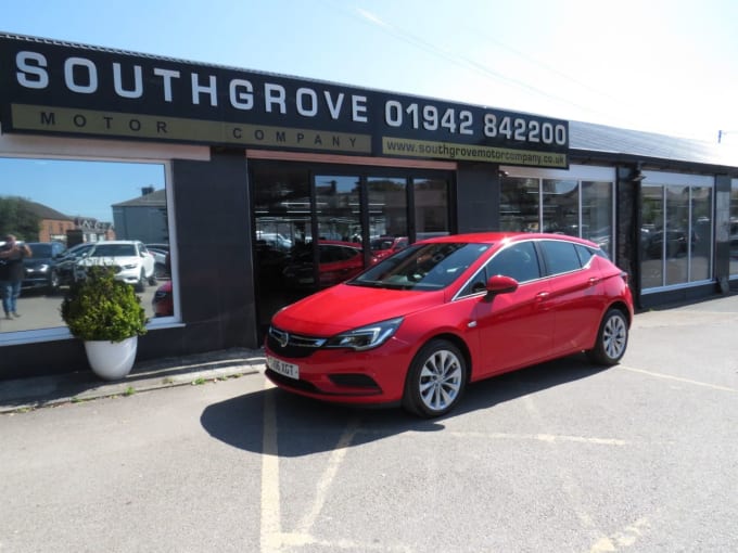 2025 Vauxhall Astra